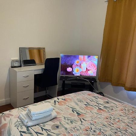 King Room In Уорингтън Екстериор снимка