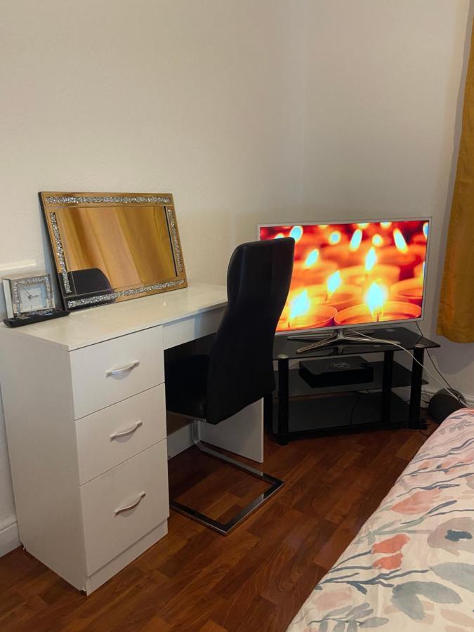 King Room In Уорингтън Екстериор снимка
