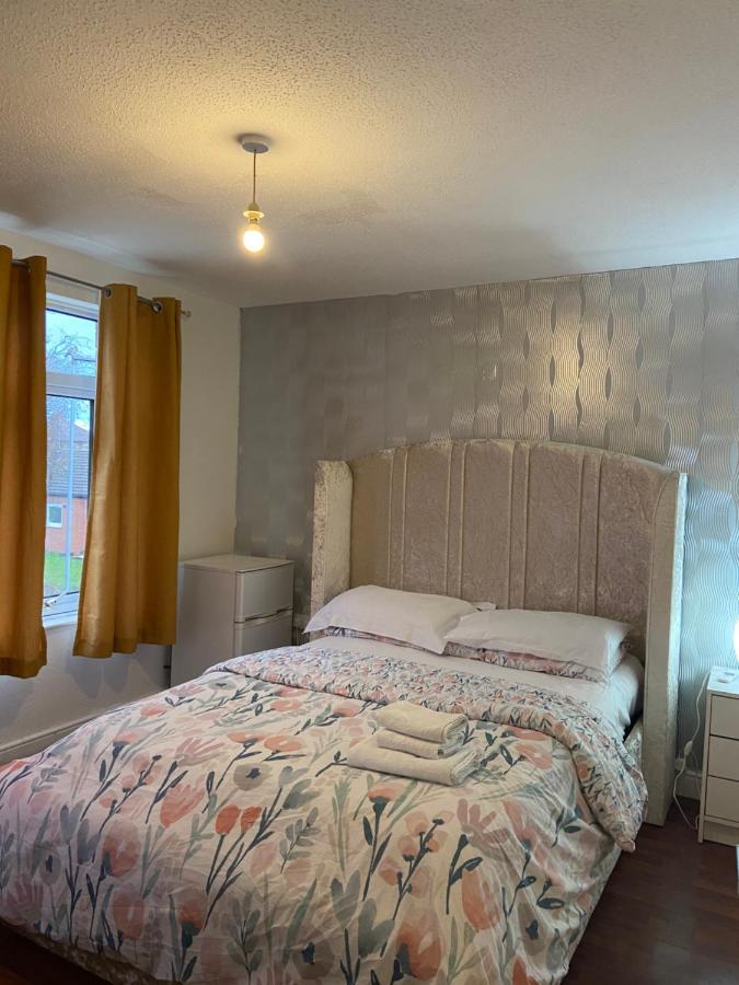 King Room In Уорингтън Екстериор снимка